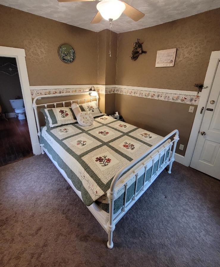 Prairie House Manor Bed And Breakfast De Smet Екстериор снимка
