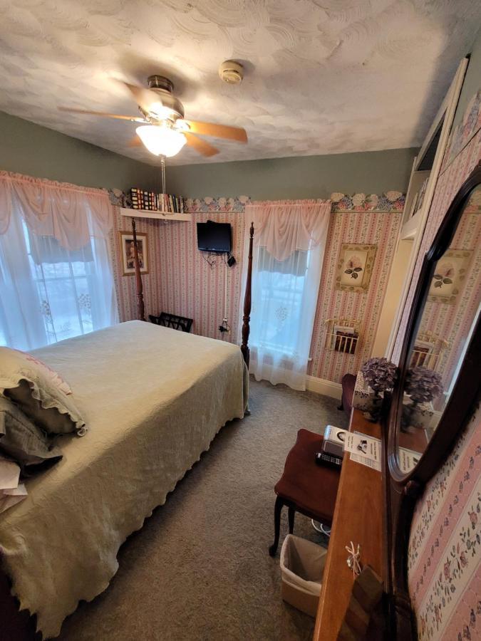 Prairie House Manor Bed And Breakfast De Smet Екстериор снимка